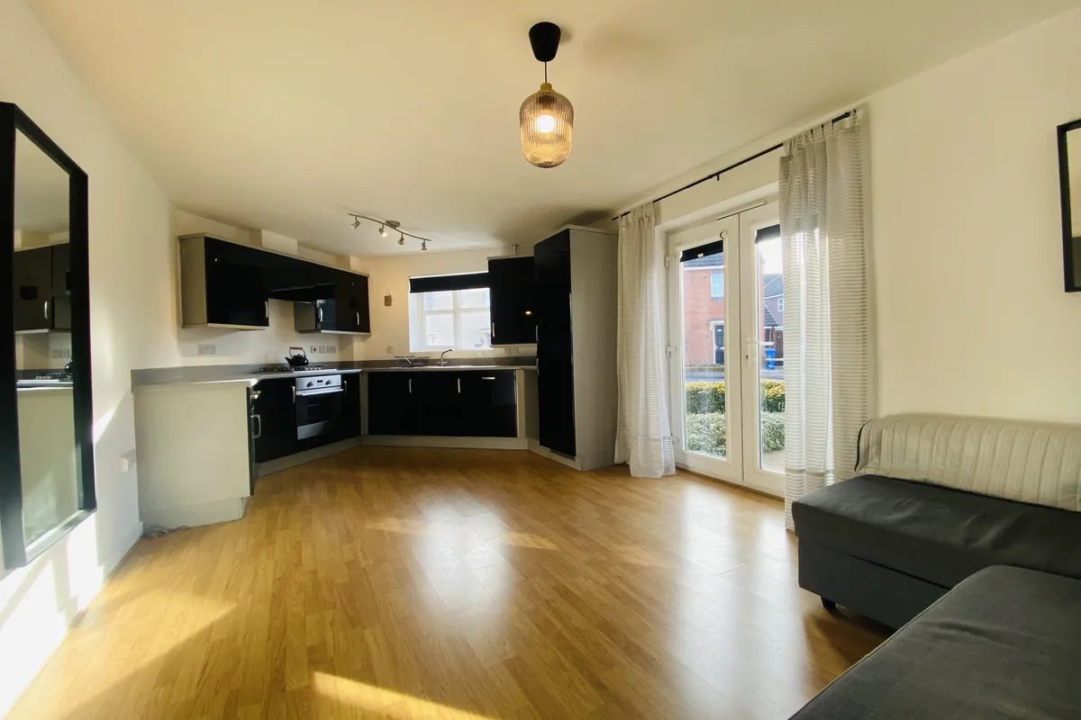 Flat Girton Way in Derby