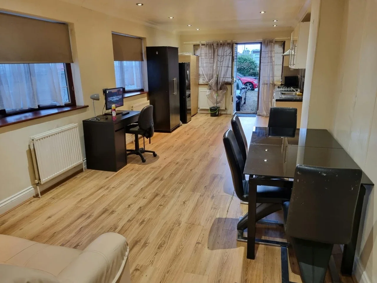 Flat St Nicholas Avenue in Greater London