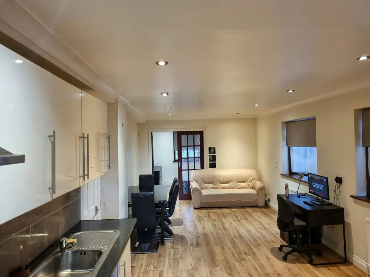 Flat St Nicholas Avenue in Greater London