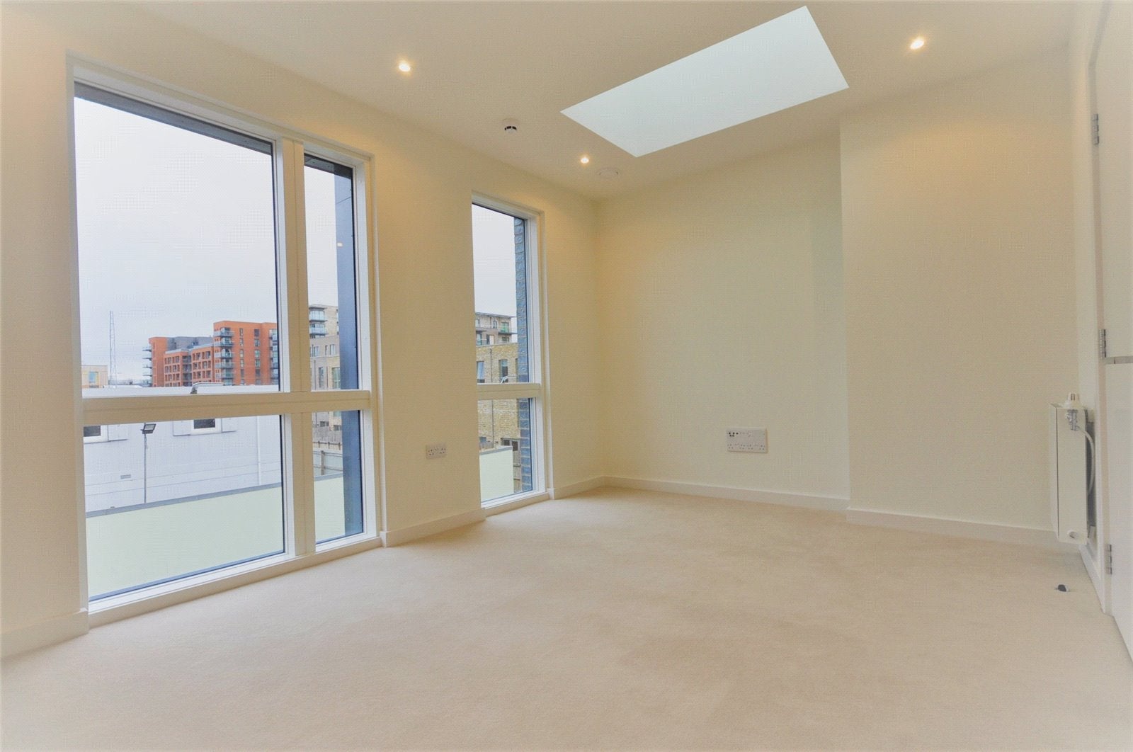 House Armstrong Close in Greater London