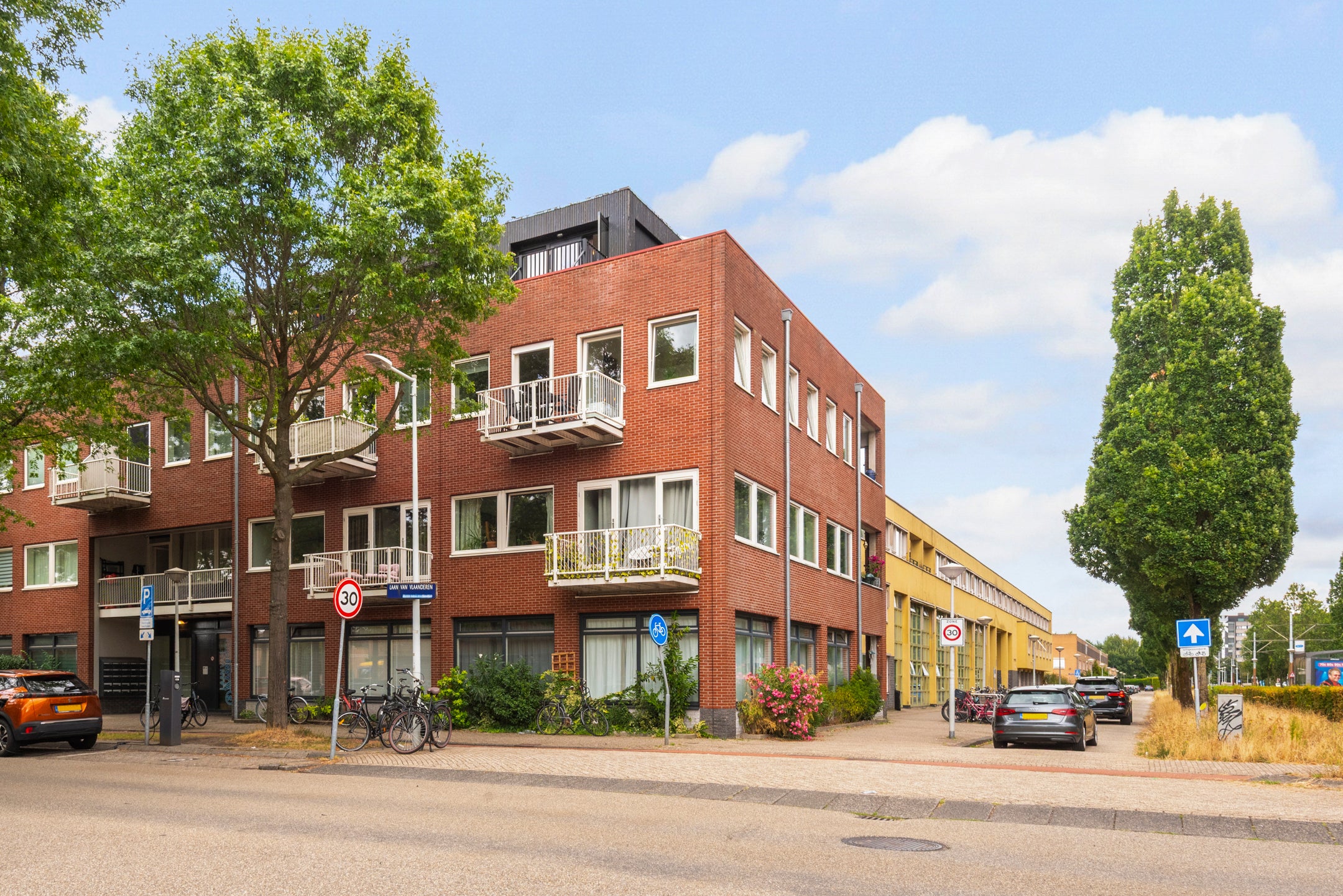 Appartement Laan van Vlaanderen 13 in Amsterdam