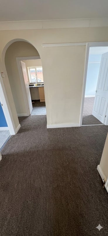 Room Main Street in Leeds