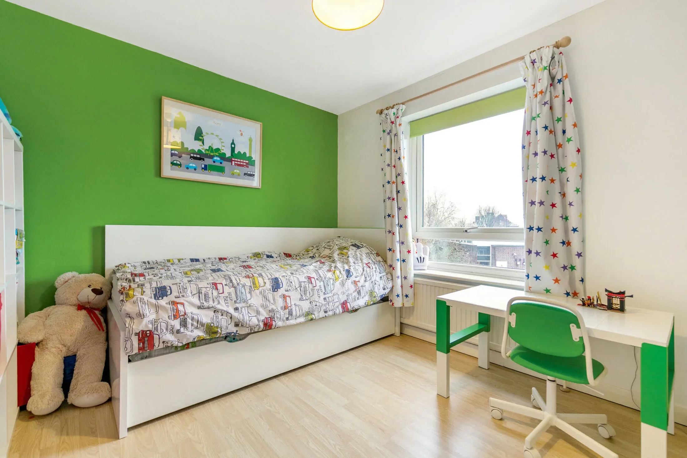 House Nightingale Lane in Greater London