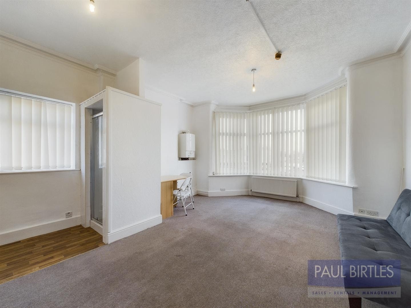 Flat Flixton Road in Trafford