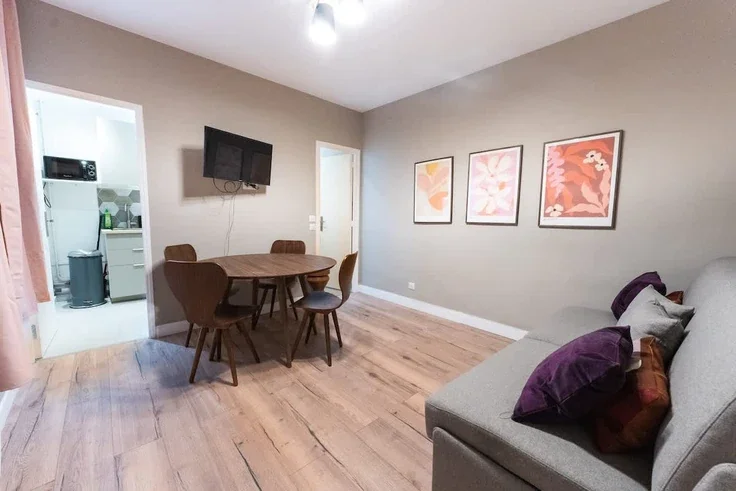 Appartement Rue de Fécamp à Paris