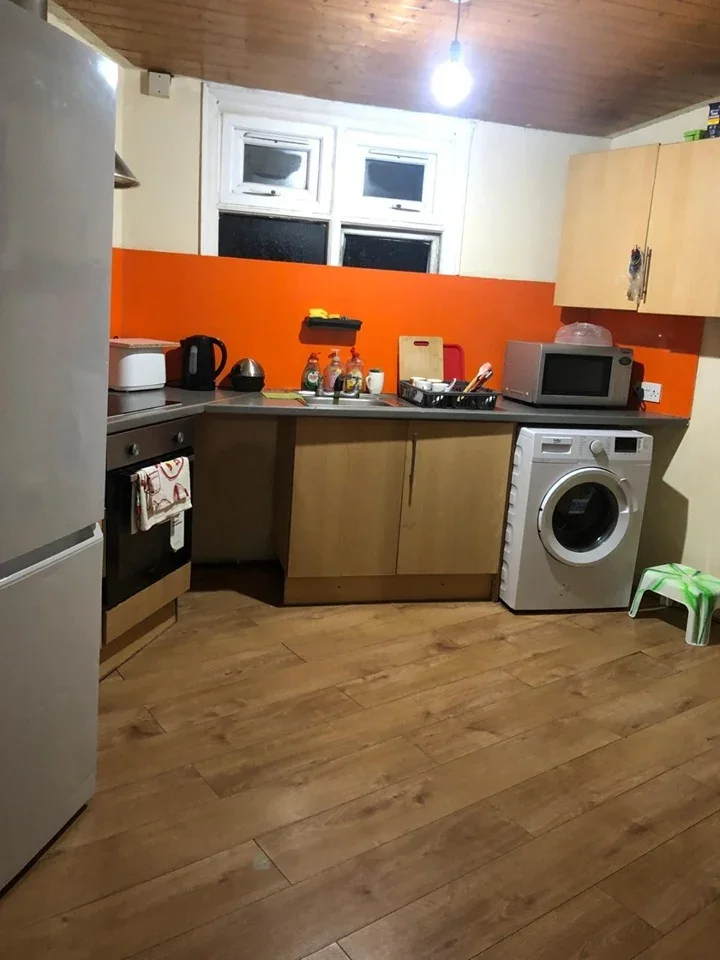 Room Longbridge Road in Greater London