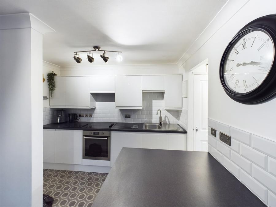 Flat Inkerpole Place in Chelmsford