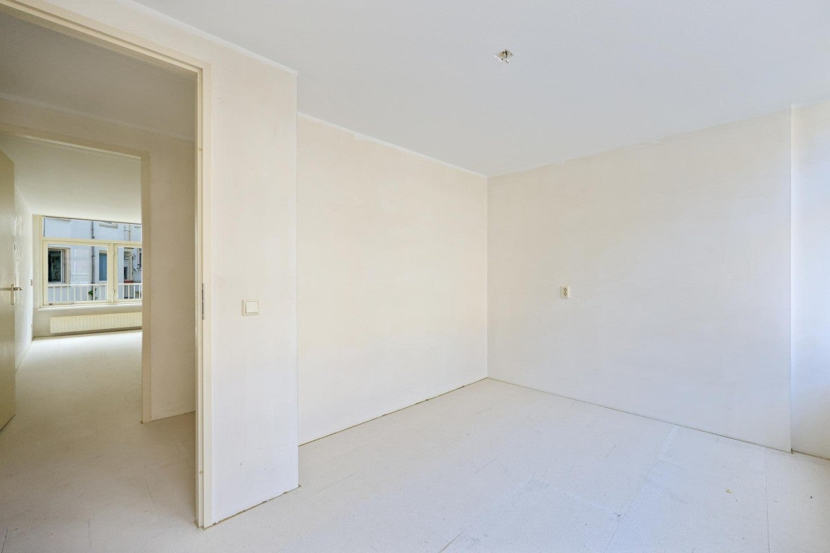 Studio te koop: Van der Hoopstraat 29-1, Amsterdam