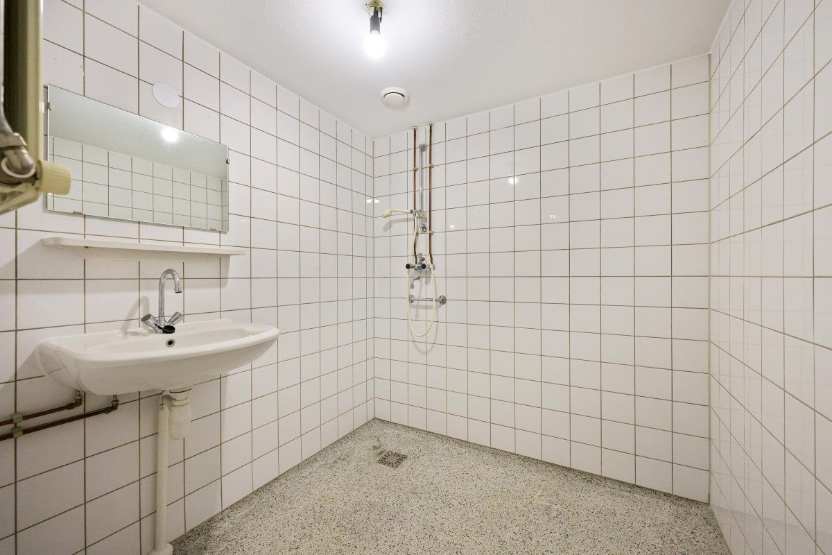 Studio te koop: Van der Hoopstraat 29-1, Amsterdam
