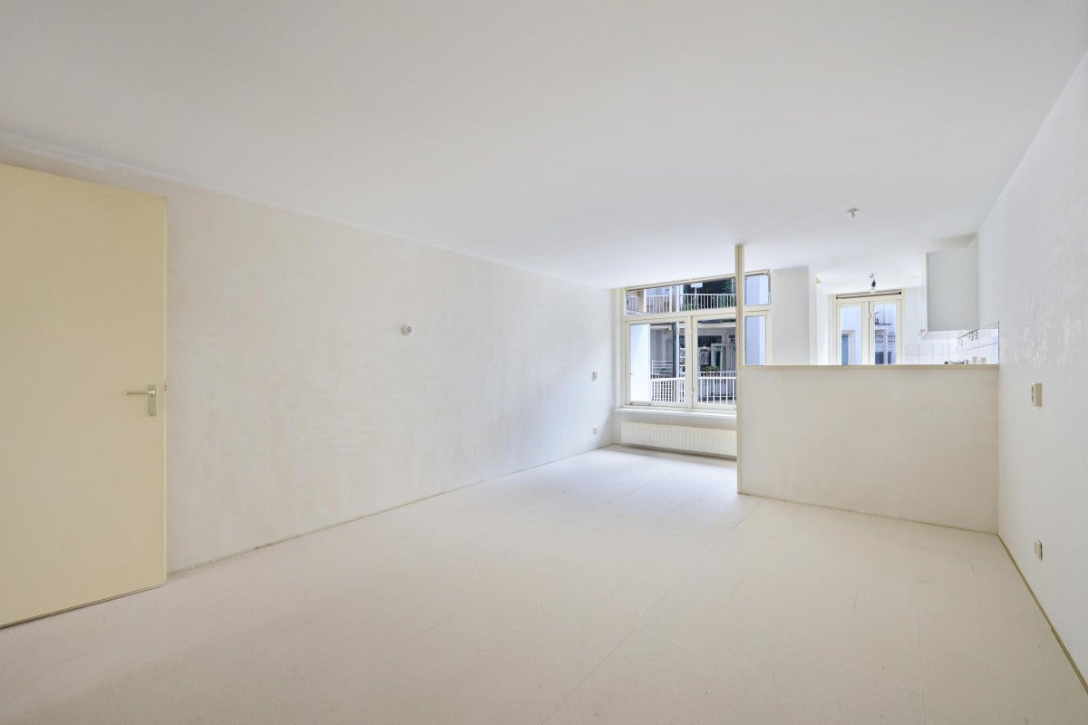 Studio te koop: Van der Hoopstraat 29-1, Amsterdam