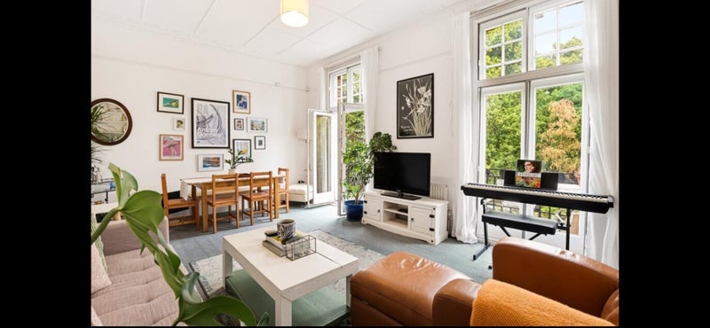 Room Albert Bridge Road in Greater London