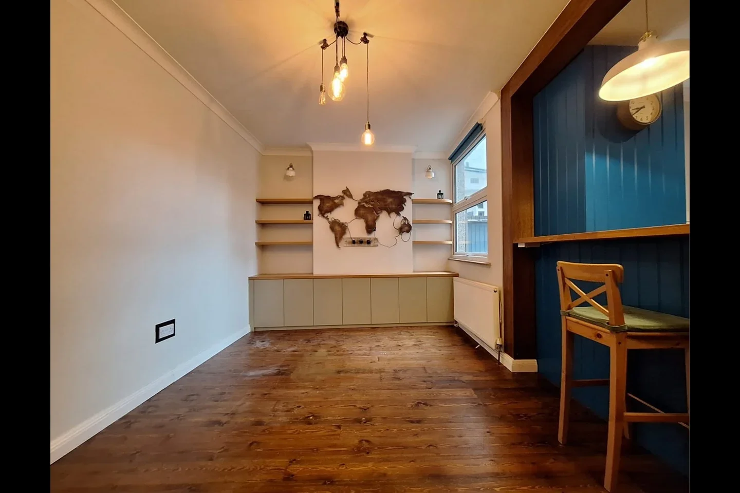 Flat Marvels Lane in Greater London