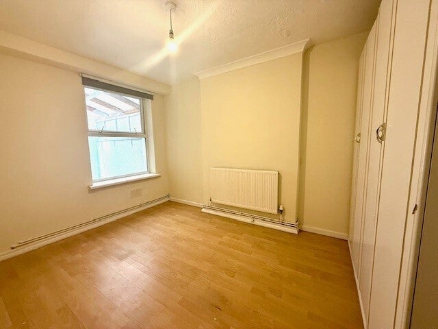 Flat Wilderspool Causeway in Warrington