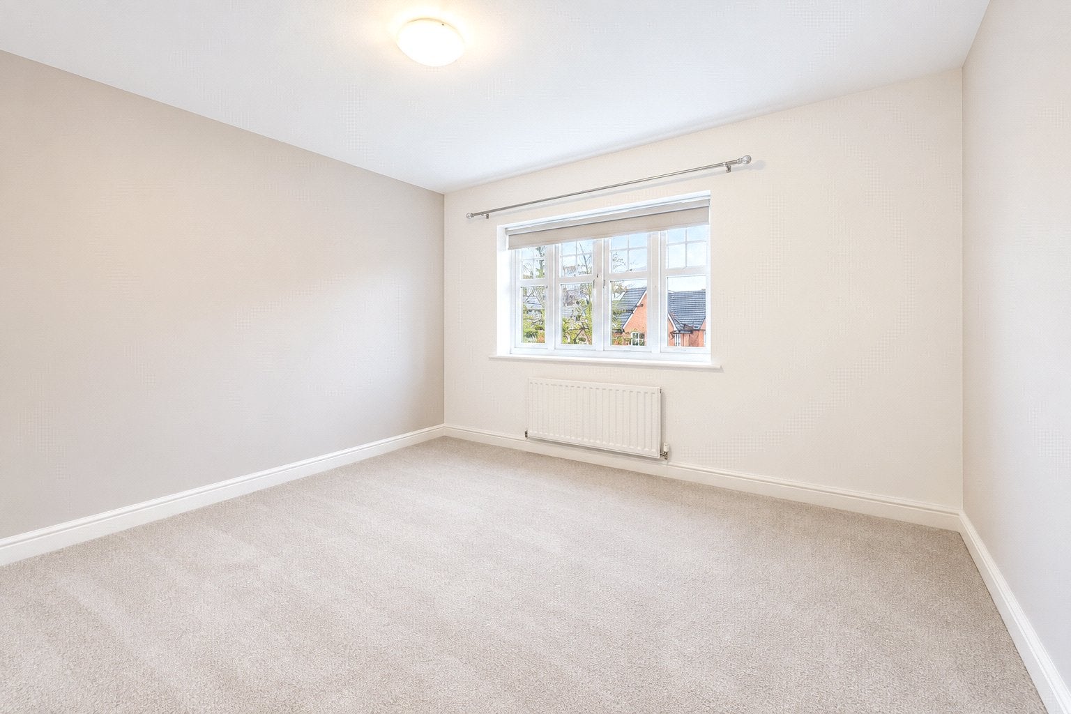 House Skylark Way in Shinfield