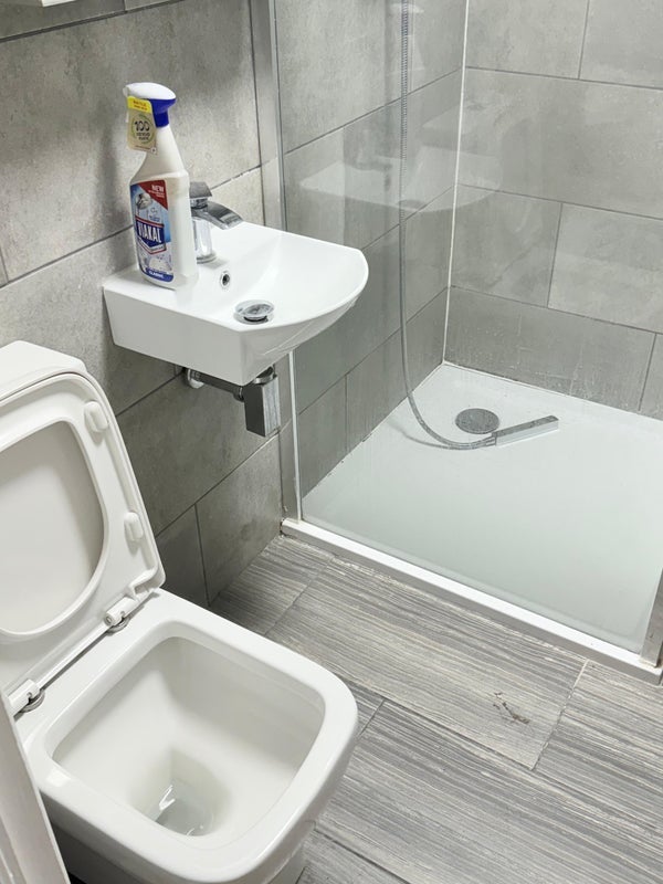 Room Kaywood Close in Slough