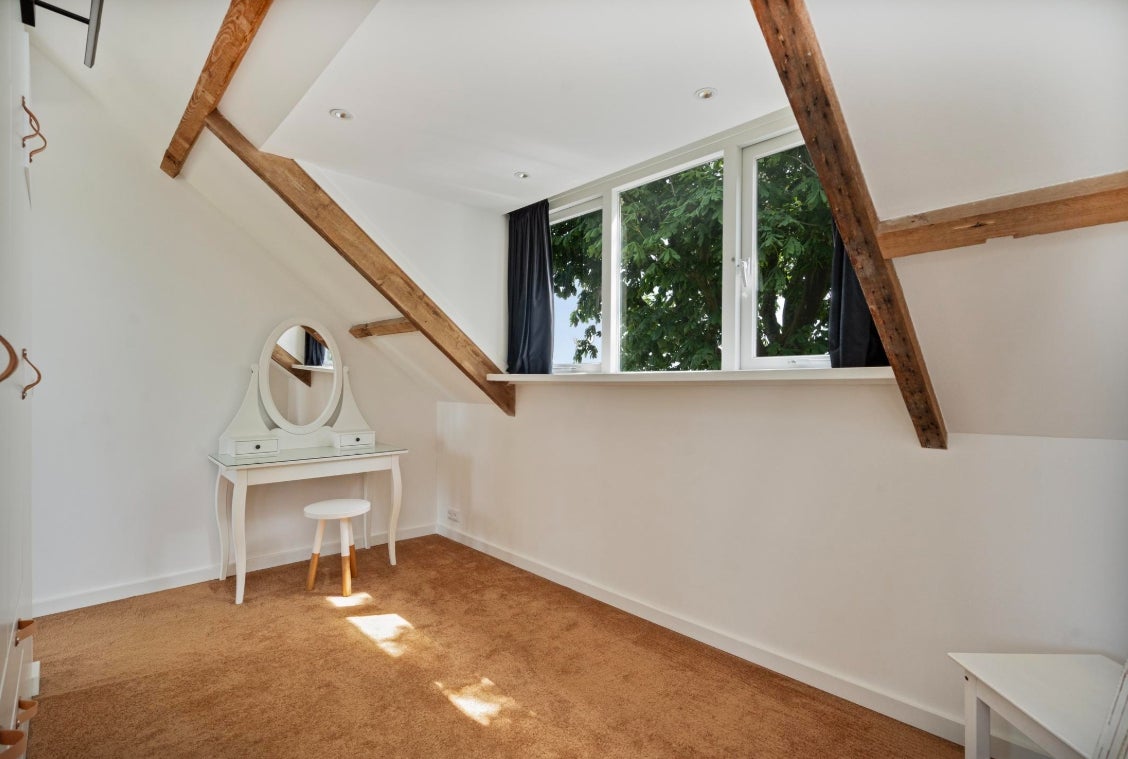 Woning te huur: Leimuiderdijk, Rijsenhout
