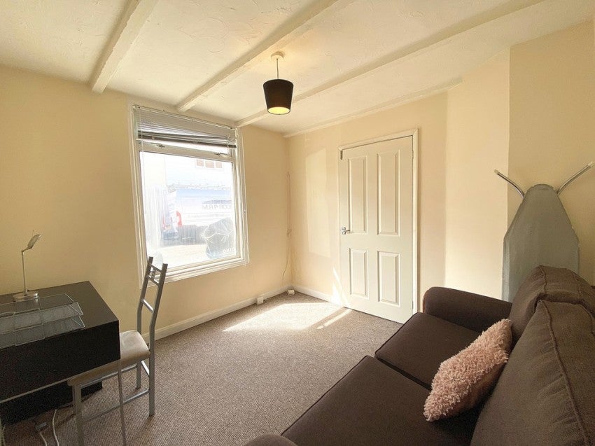 Room Havelock Road in Portsmouth
