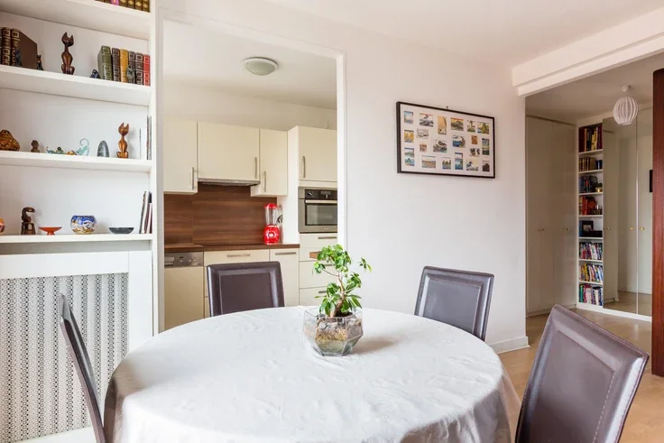 Flat Rue Yves Toudic in Paris