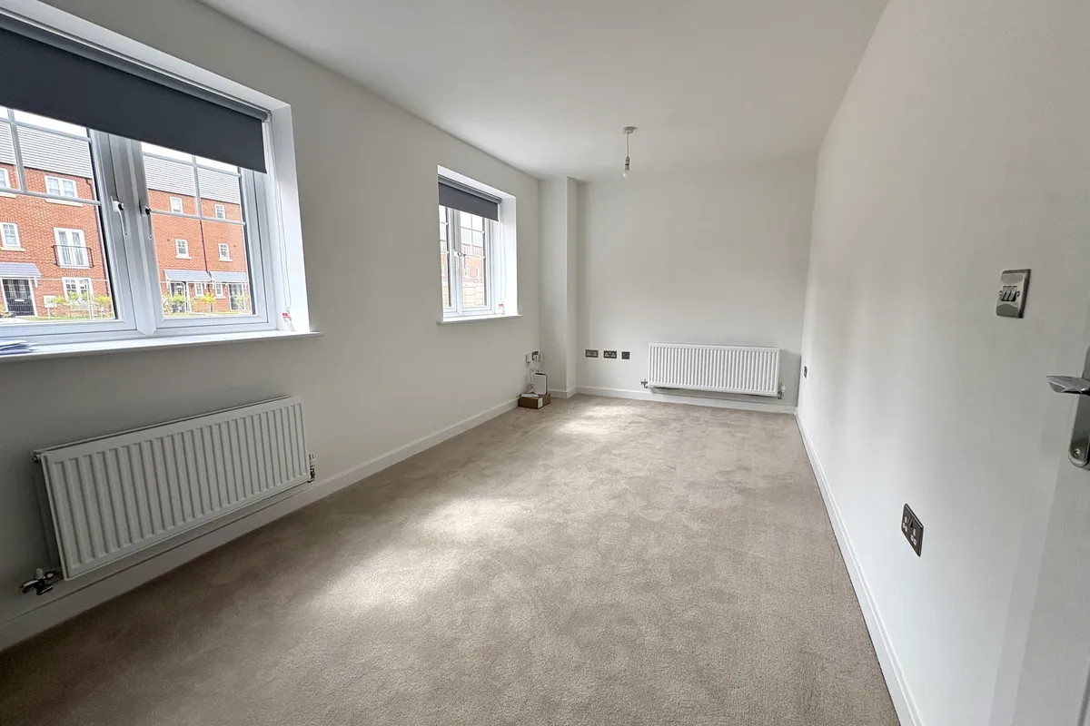 Flat David Longhurst Way in York