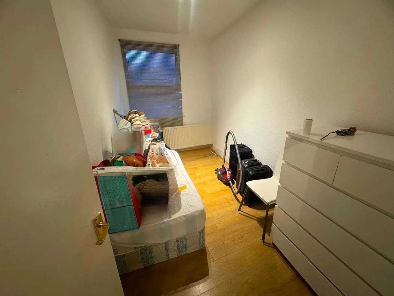 Flat Ealing Green in Greater London