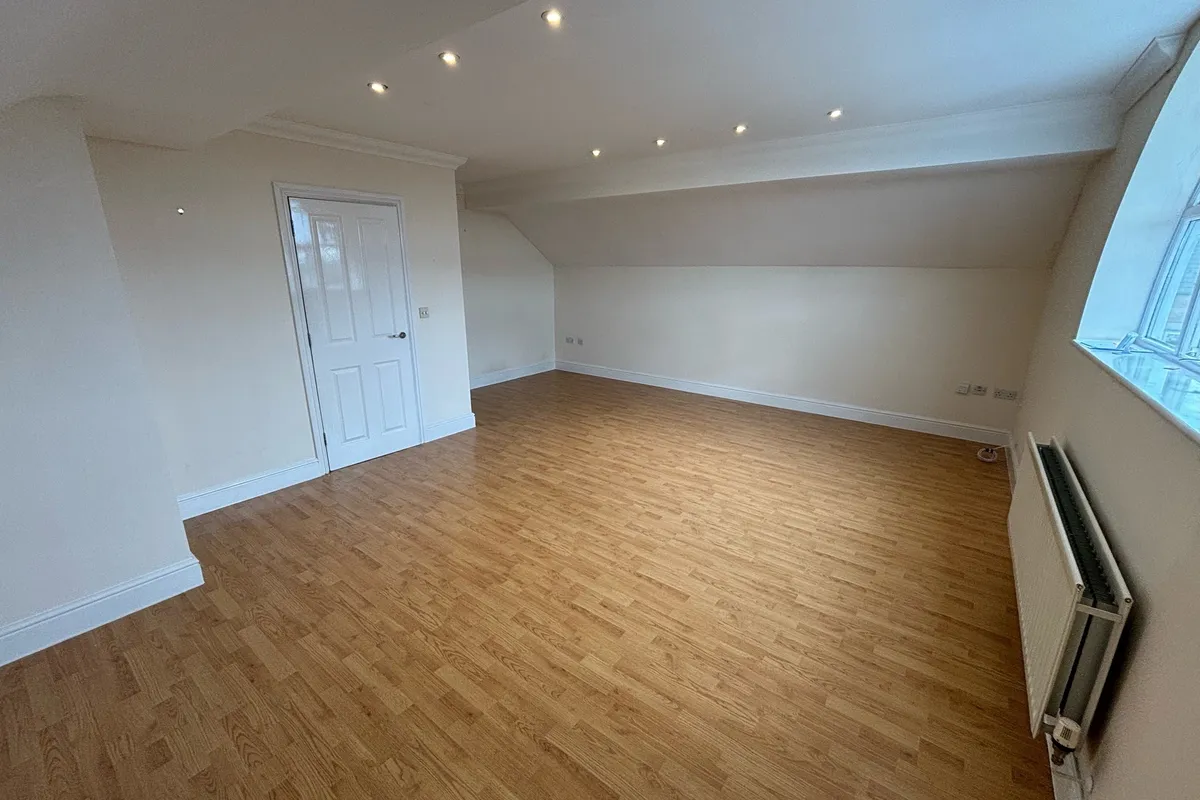Flat Godwin Court in Swindon