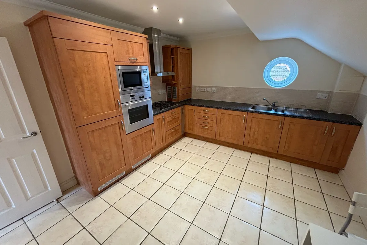 Flat Godwin Court in Swindon