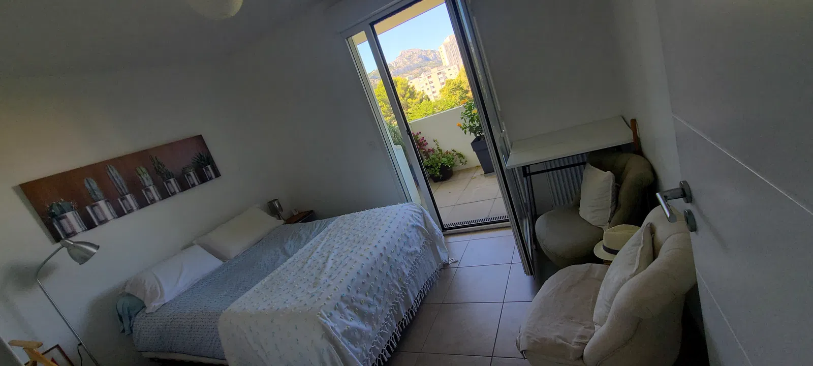 Room Avenue de Mazargues in Marseille