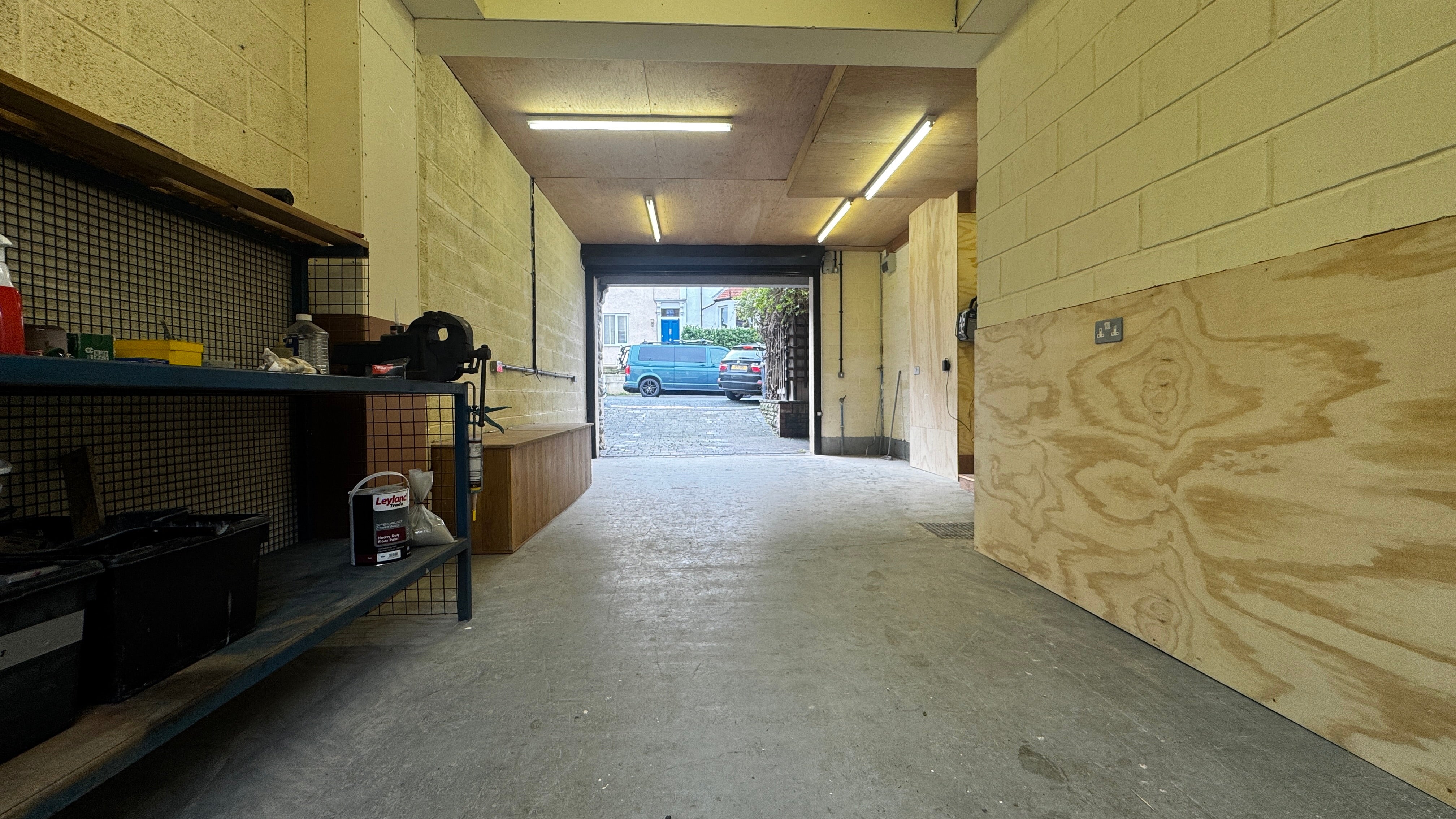 Flat Allington Road in Bristol