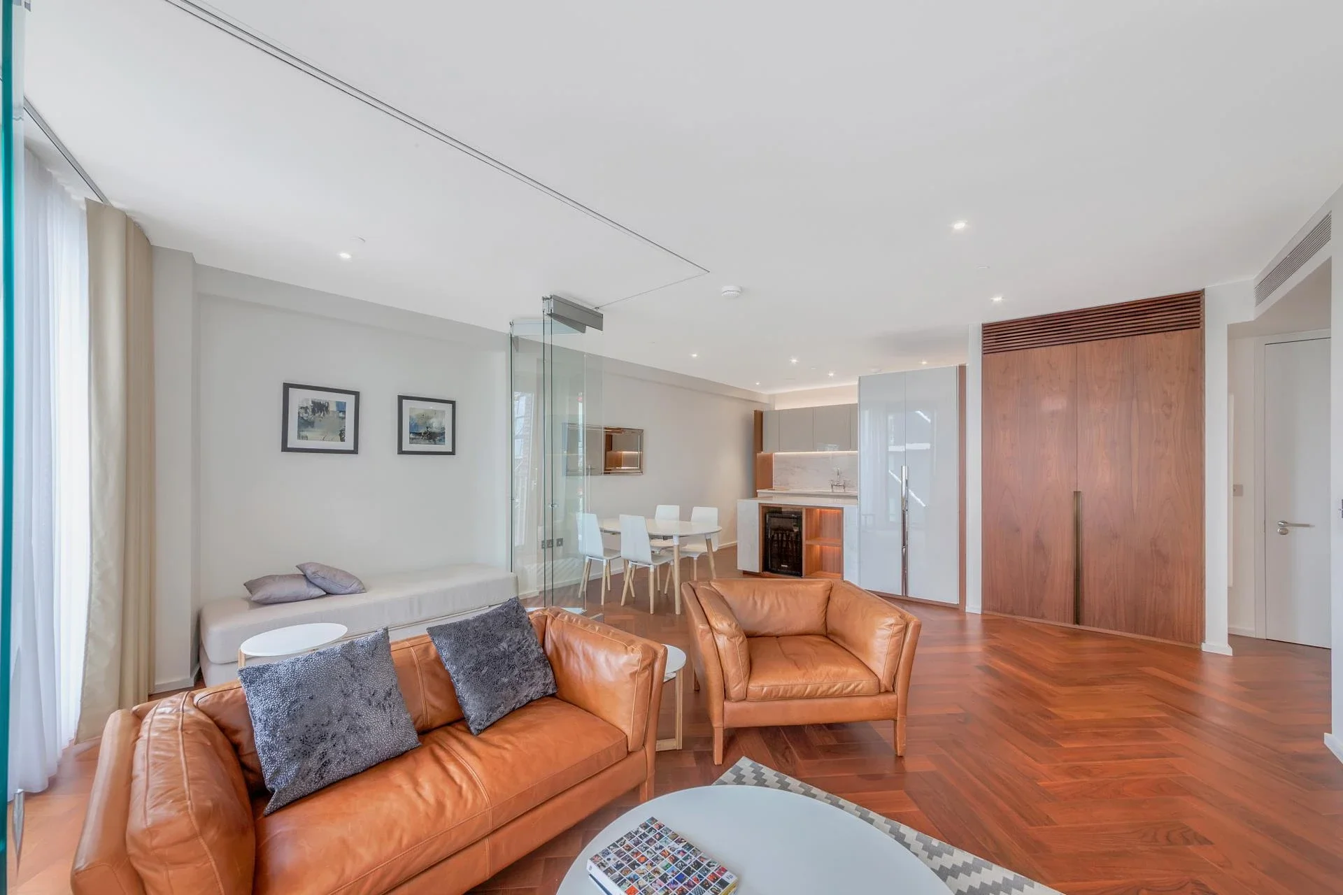 Flat New Union Square in Greater London