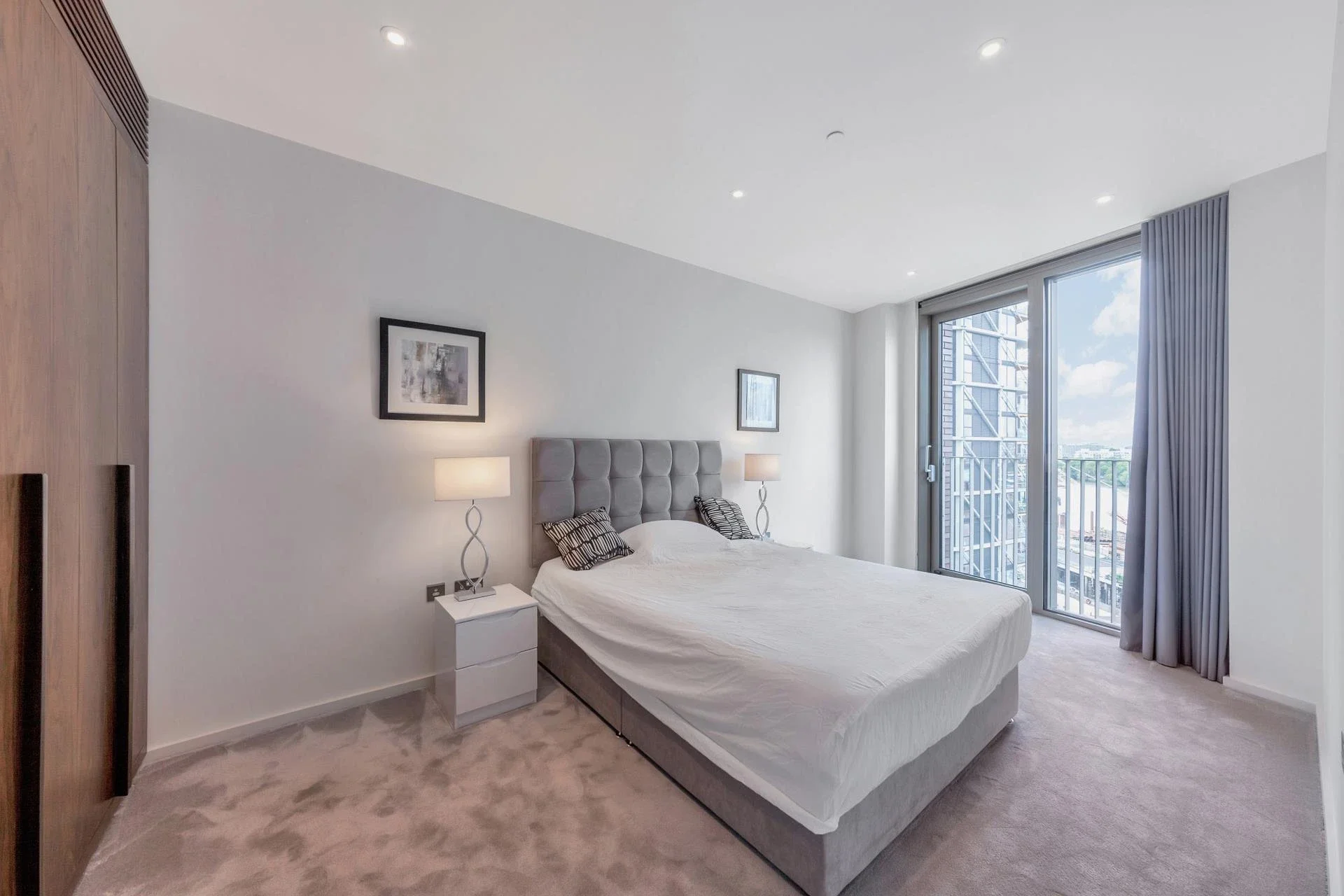 Flat New Union Square in Greater London