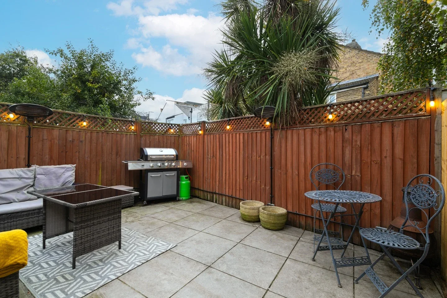 Flat Atheldene Road in Greater London