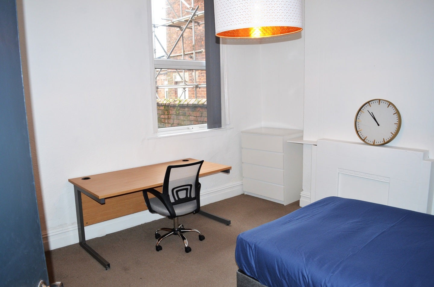 Room Brackenbury Road in Preston