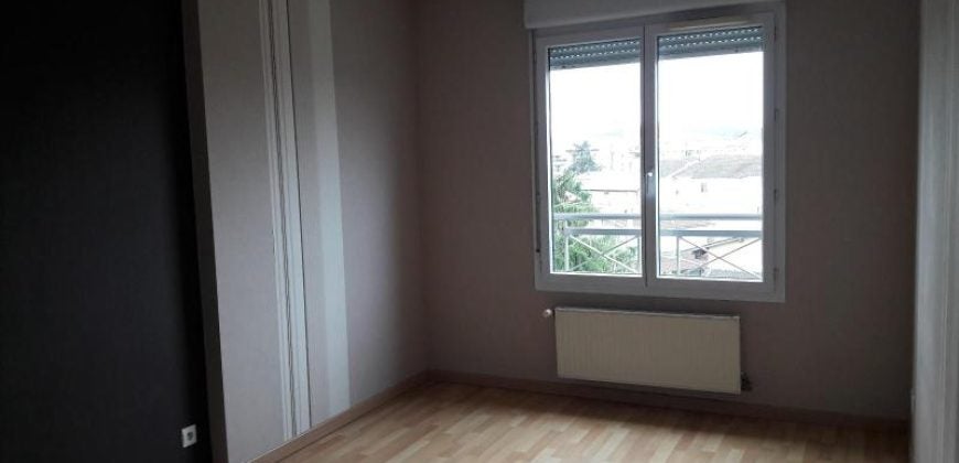 Appartement Rue Pégoud à Décines-Charpieu