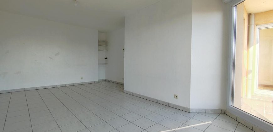 Flat Rue Pégoud in Décines-Charpieu