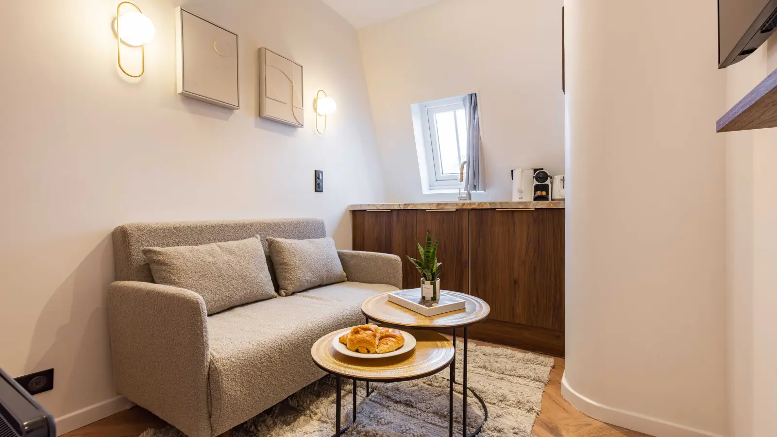 Appartement Rue Rennequin à Paris