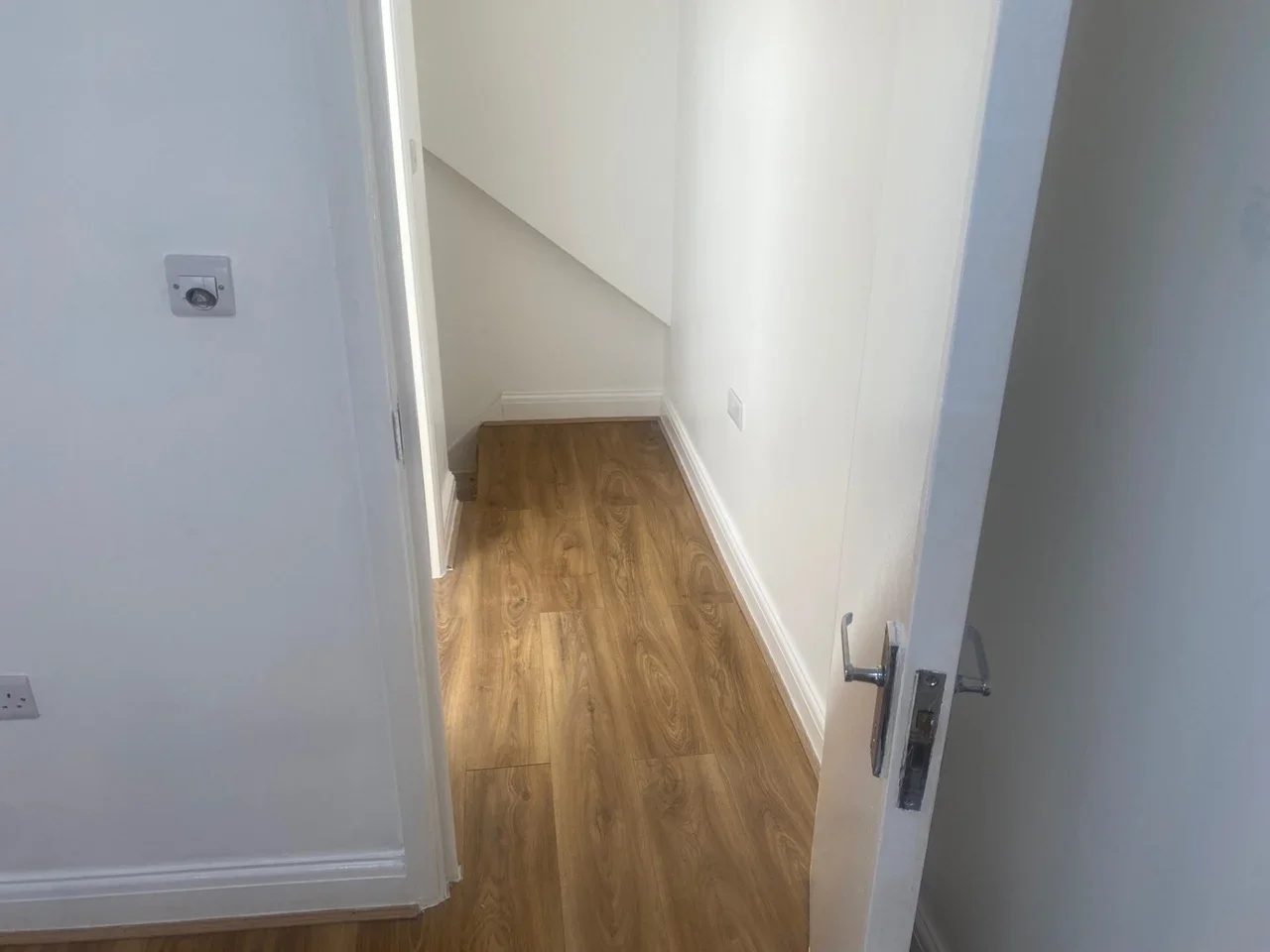 Flat Woodlands Road in Greater London