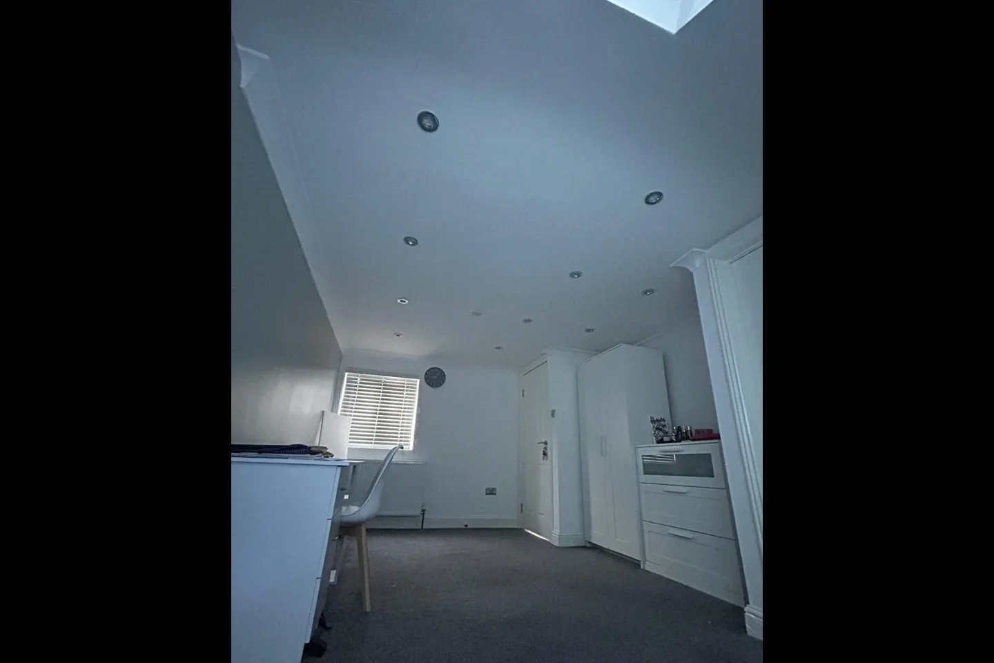 Room Capworth Street in Greater London