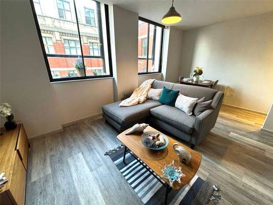Flat Granby Row in Manchester