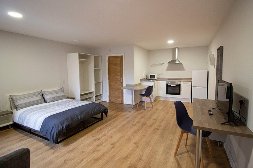 Room Clare Street in Nottingham