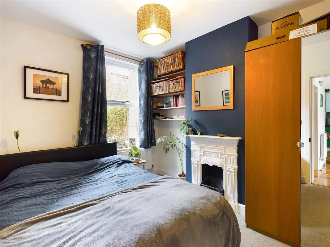 Flat Shanklin Road in Brighton