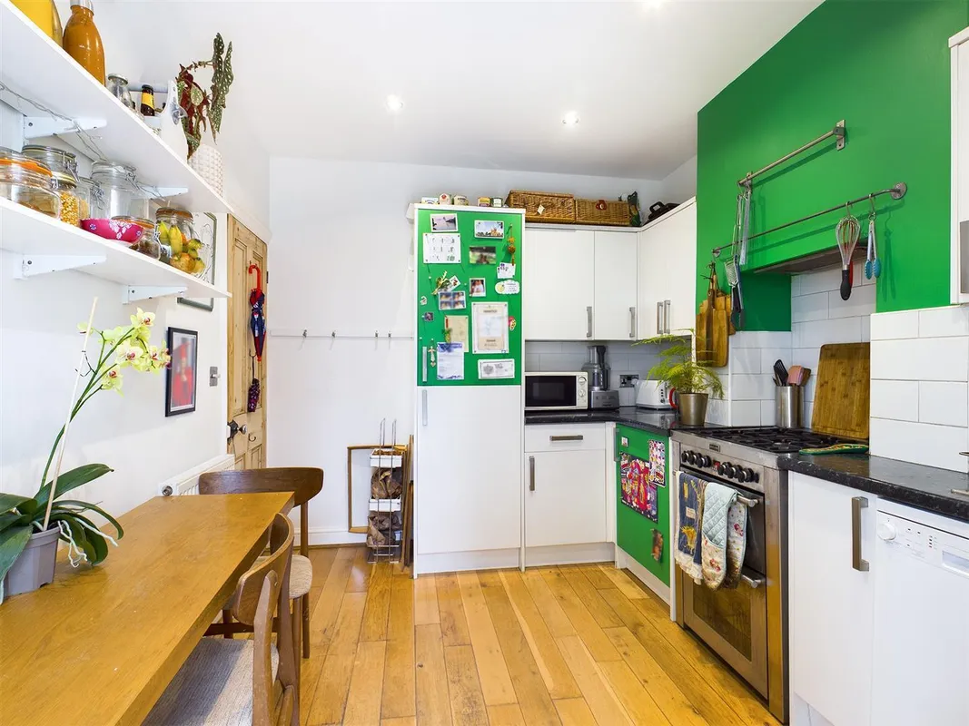 Flat Shanklin Road in Brighton