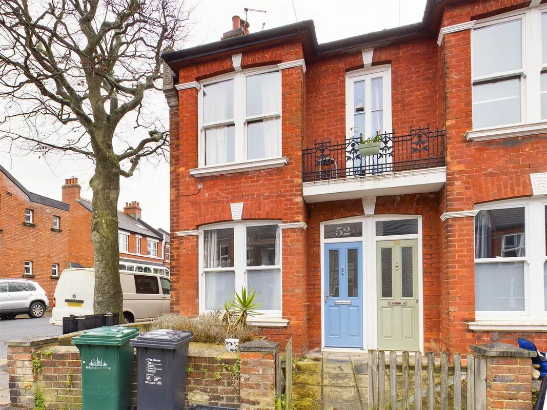 Flat Shanklin Road in Brighton