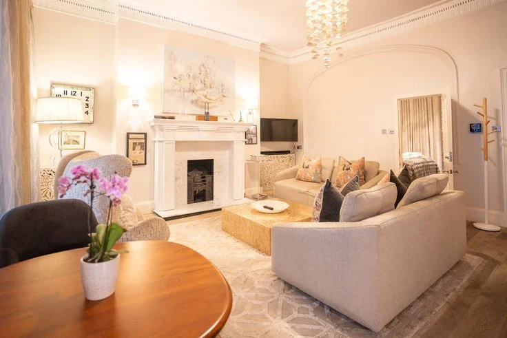 Flat Craven Street in City of Westminster