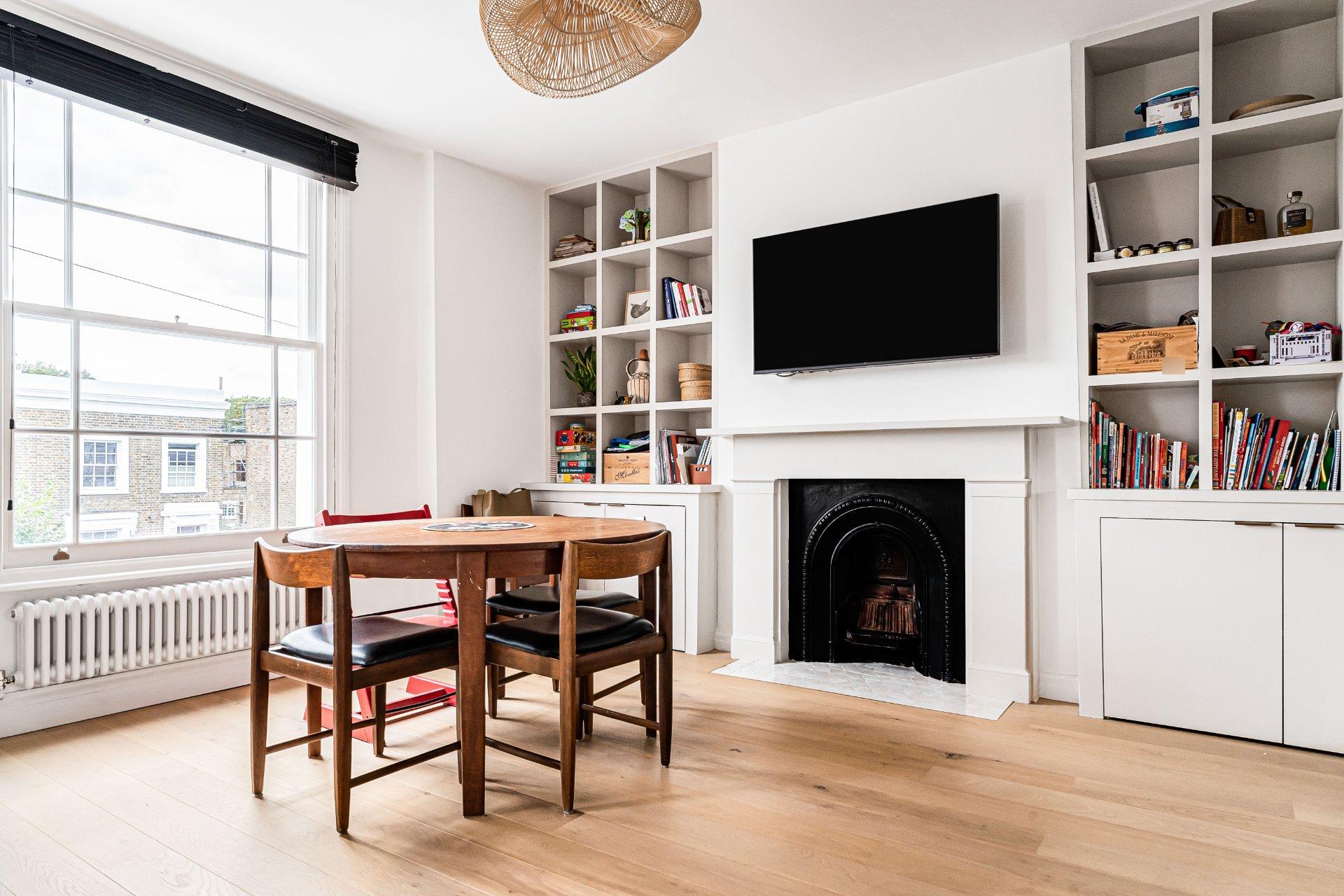 Flat Englefield Road in Greater London