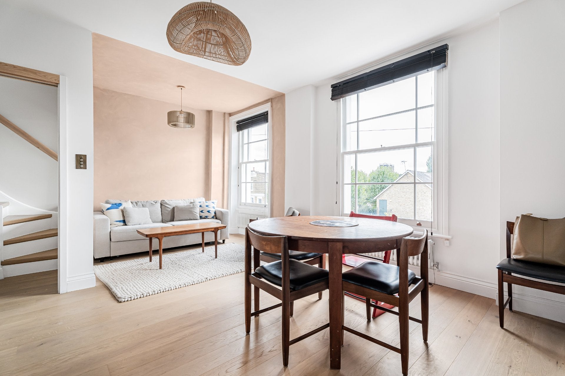 Flat Englefield Road in Greater London