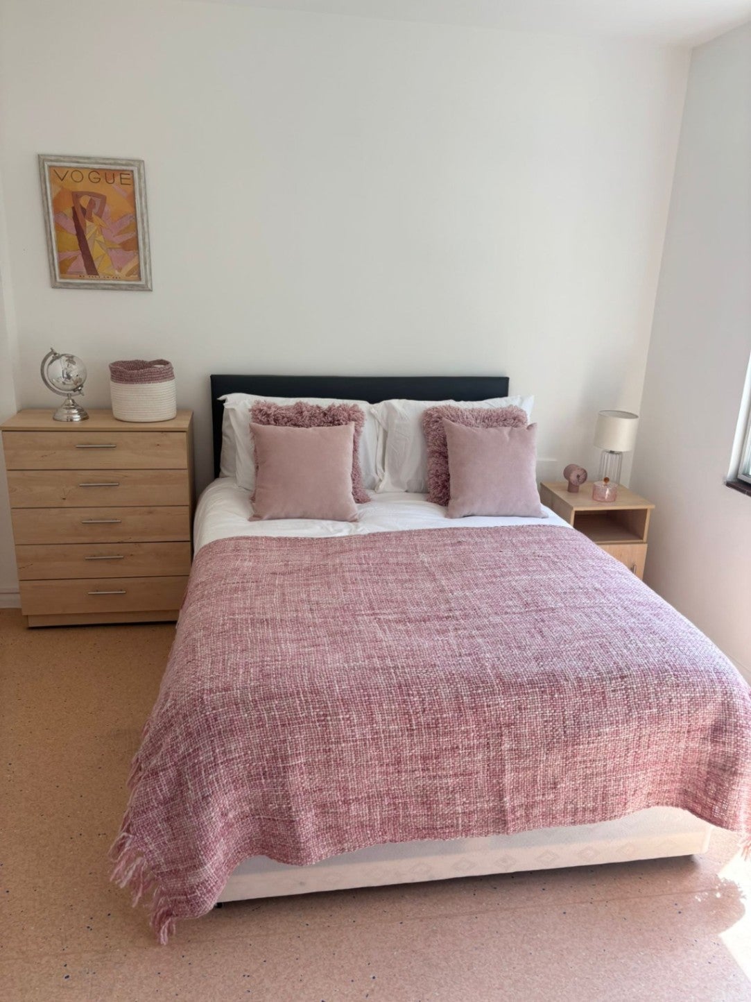 Room Kensington Square in Greater London