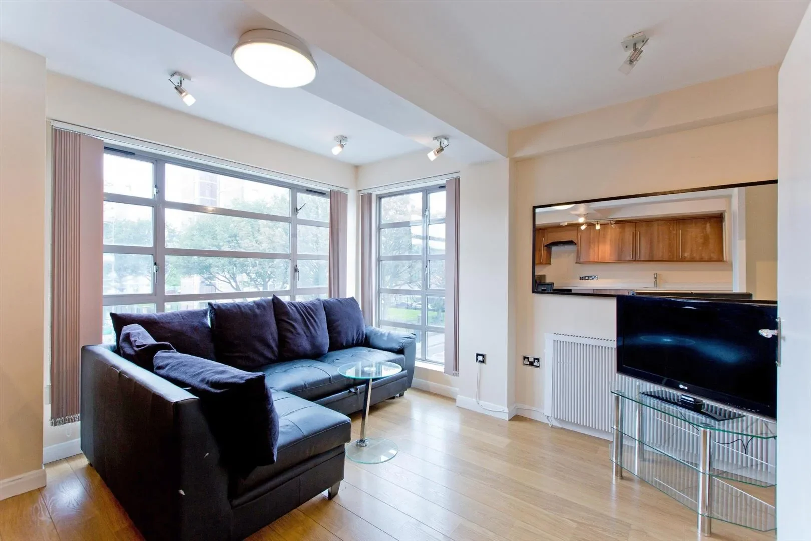Flat Basing House Yard in Greater London