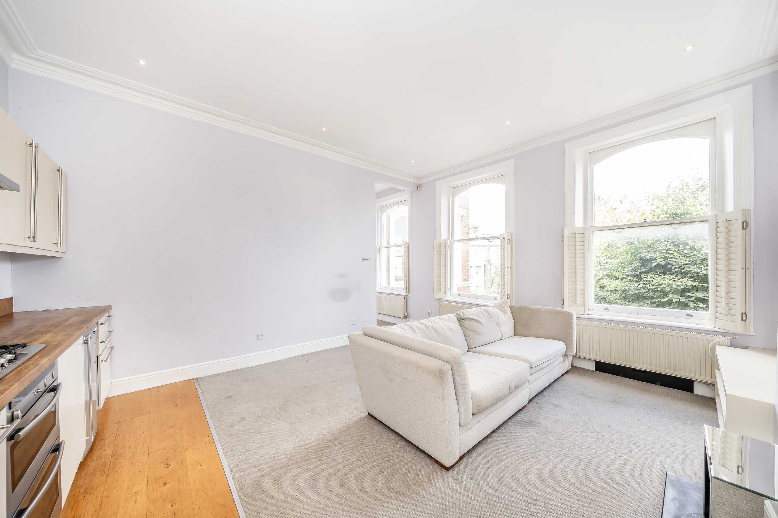 Flat St Quintin Avenue in Greater London