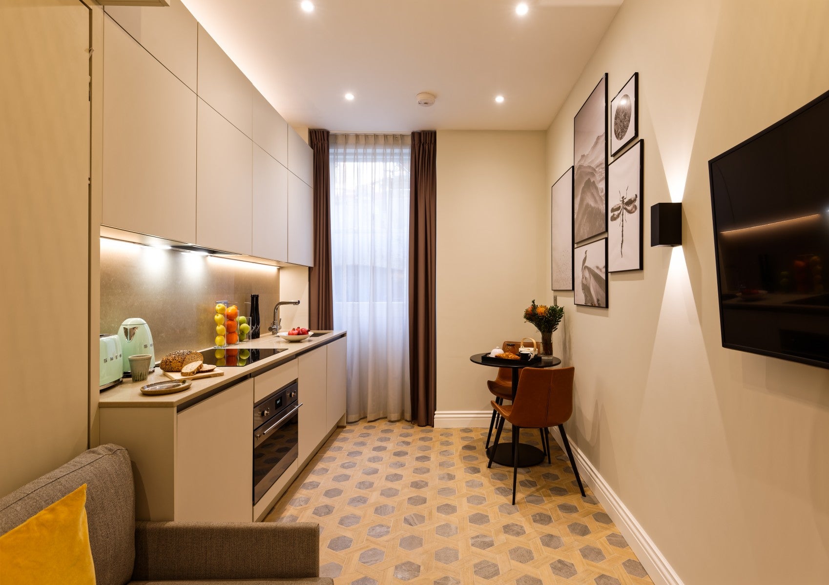 Flat Nottingham Place in London
