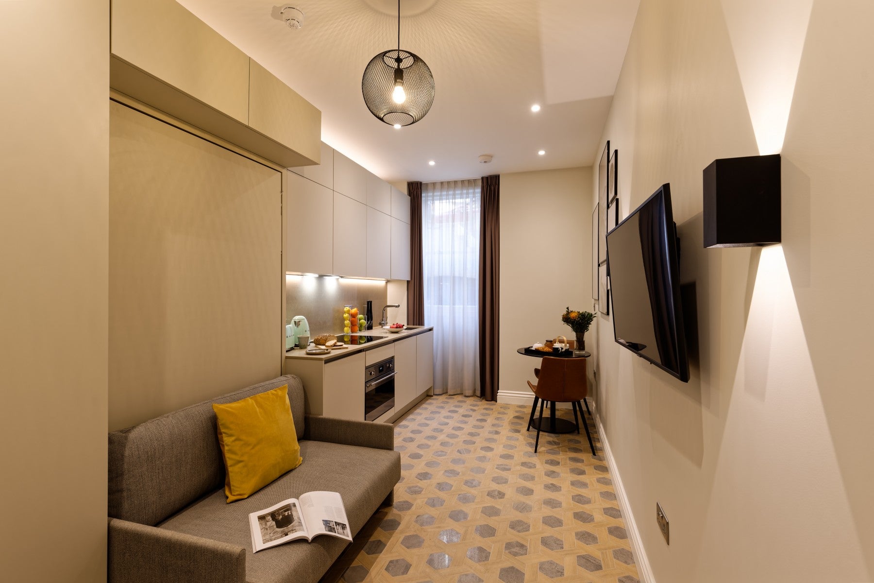 Flat Nottingham Place in London